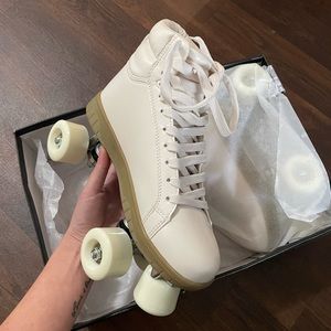 Sneaker Roller Skates